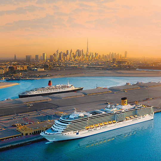 سلطة مدينة دبي الملاحية تناقش مع شركائها سبل تنمية وتطوير القطاع البحري بإمارة دبي