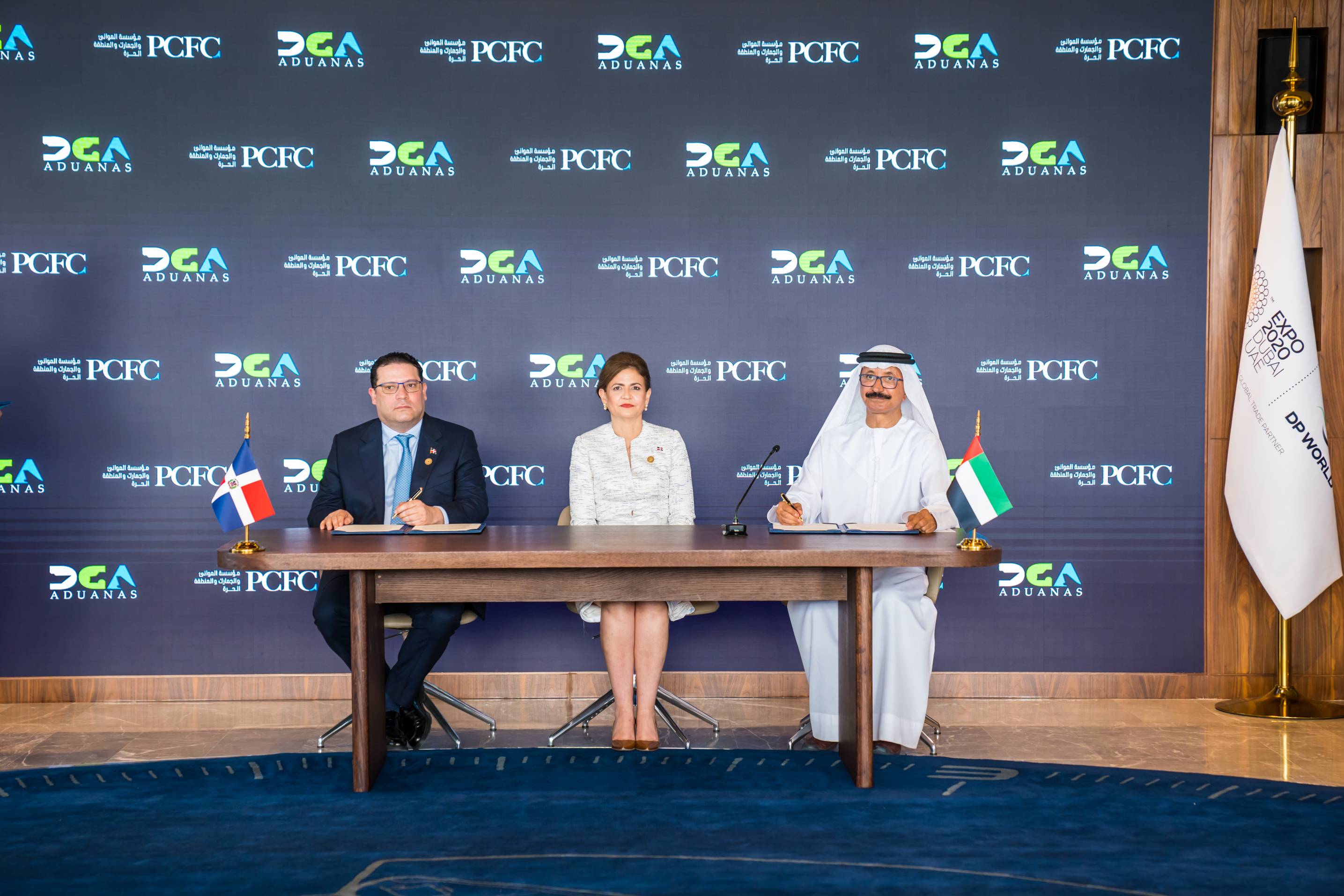 دبي توقع اتفاقية مع جمهورية الدومينيكان لتنفيذ برنامج التطوير والتحديث الجمركي